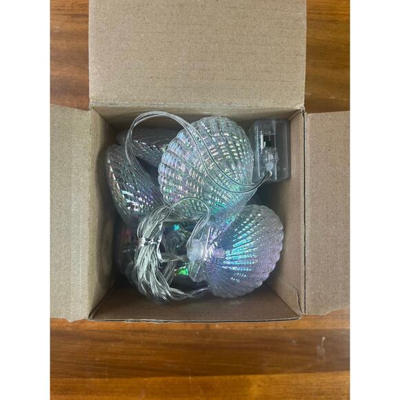 Hygge Haus Coastal Glow Iridescent Seashells LED String Lights New in Box - Picture 2 of 4